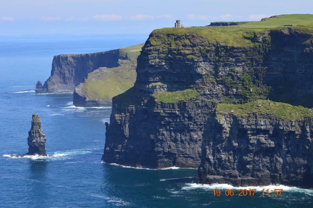 Sea Breeze Apartamento Doolin Exterior foto